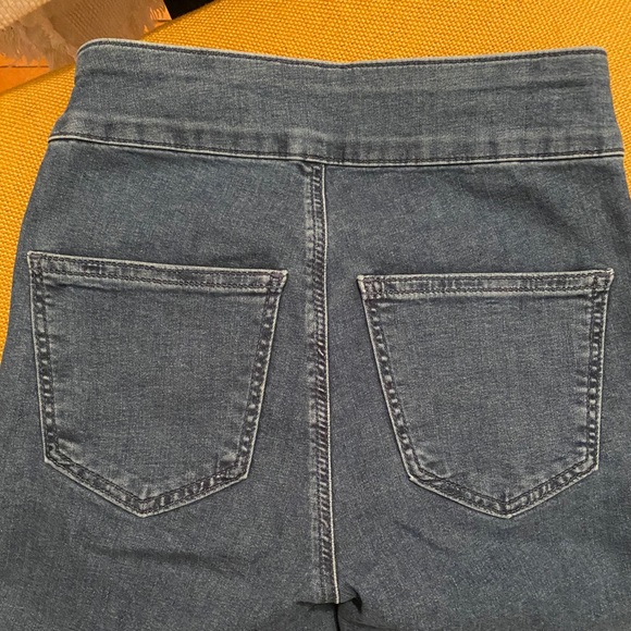 TOPSHOP Flare Jeans PETITE - Picture 3 of 3